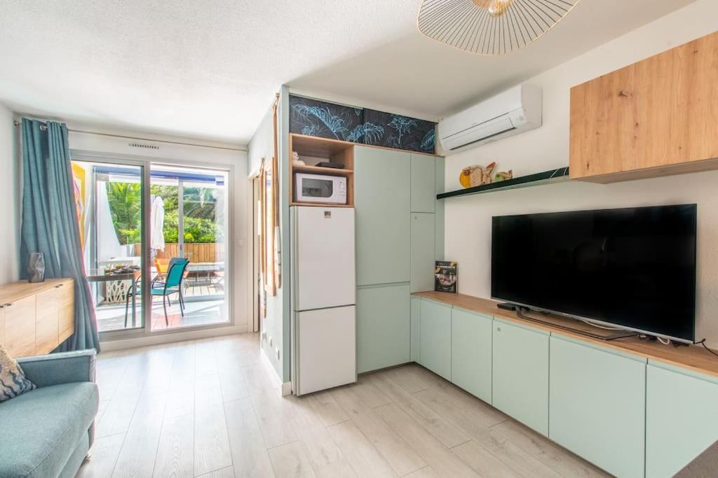 Le Murmure Du Palmier * Mer A 2 Min * Parking Prive * Terrasse Ла-Гранд-Мот Экстерьер фото